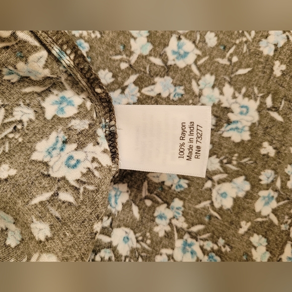 BUY 3, get 1 FREE (SEE DETAILS), Croft and Barrow Blouse, (308) - Picture 8 of 8